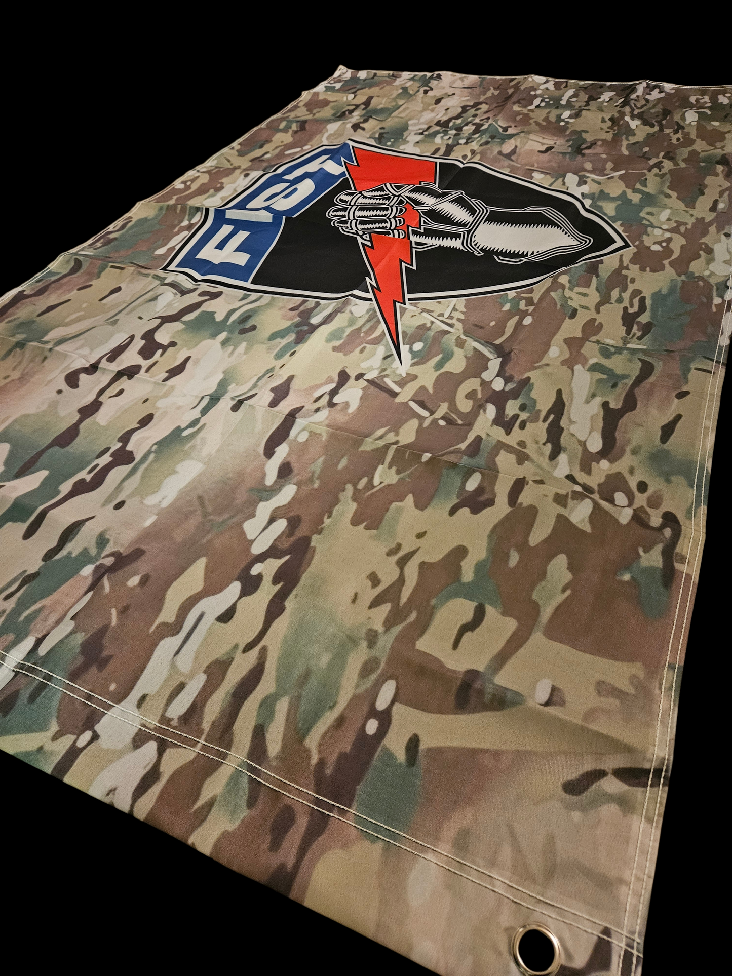 Multicam colored shield flag