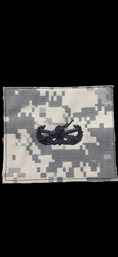 Fist sew on badge ACU