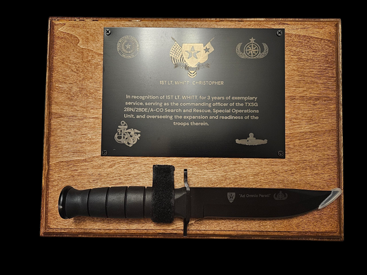 XL custom plaque w/knife