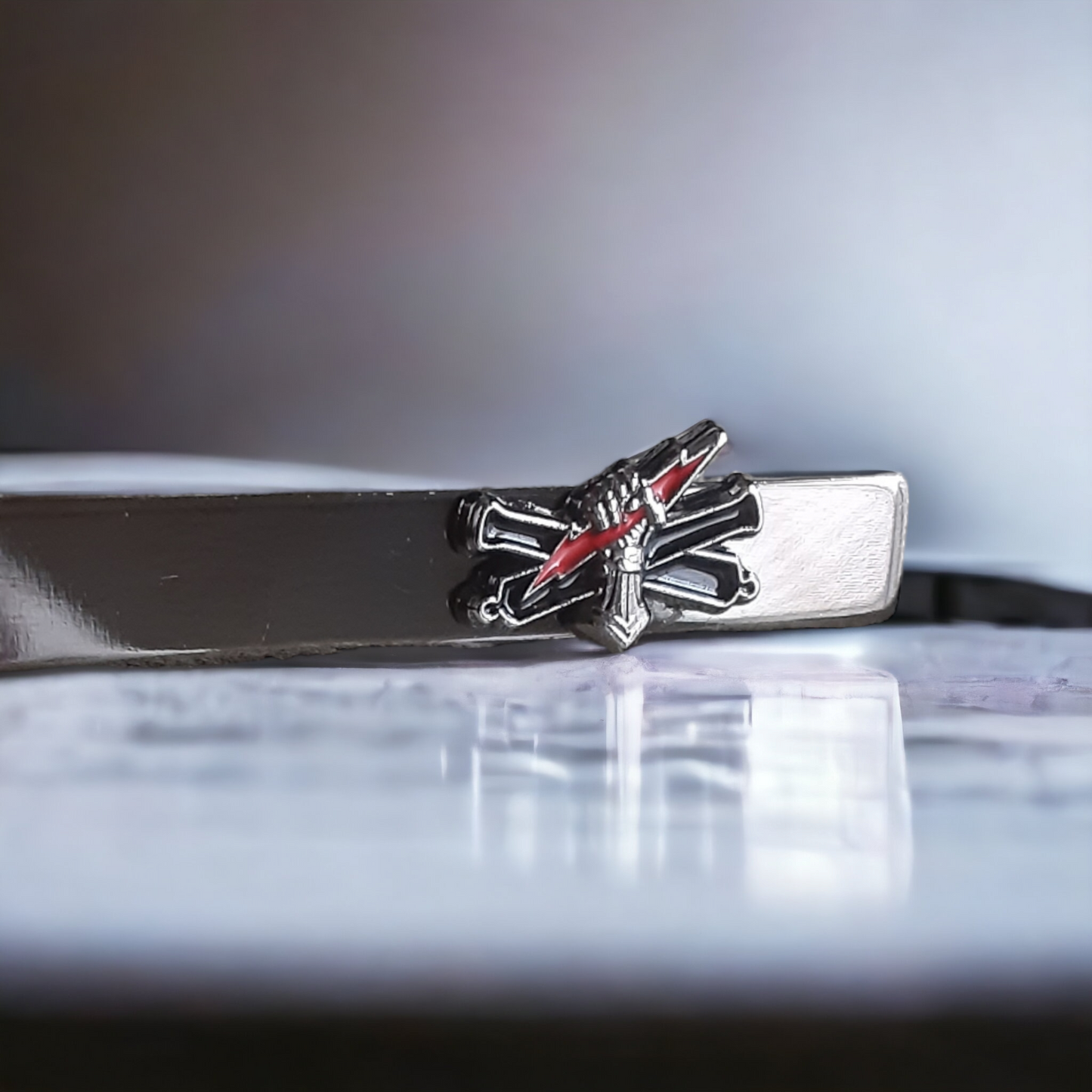 BLACK TIE CLIP DES1